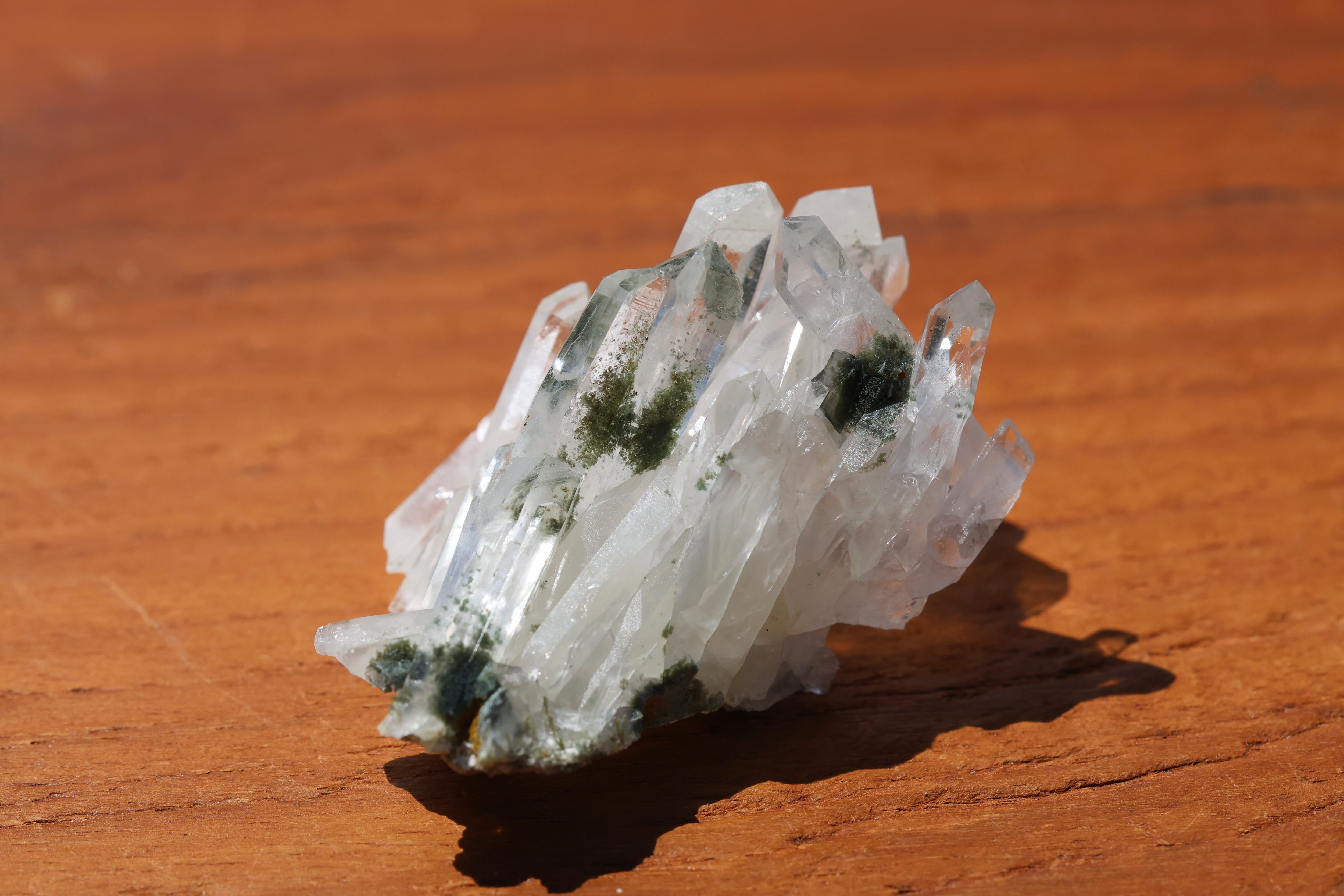 ヒマラヤ水晶 マカルー産 | 石垣島の夜光貝とヒマラヤ水晶 Laphus
