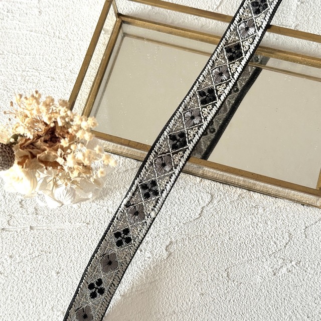 　[ブラック]インド刺繍リボン 3551