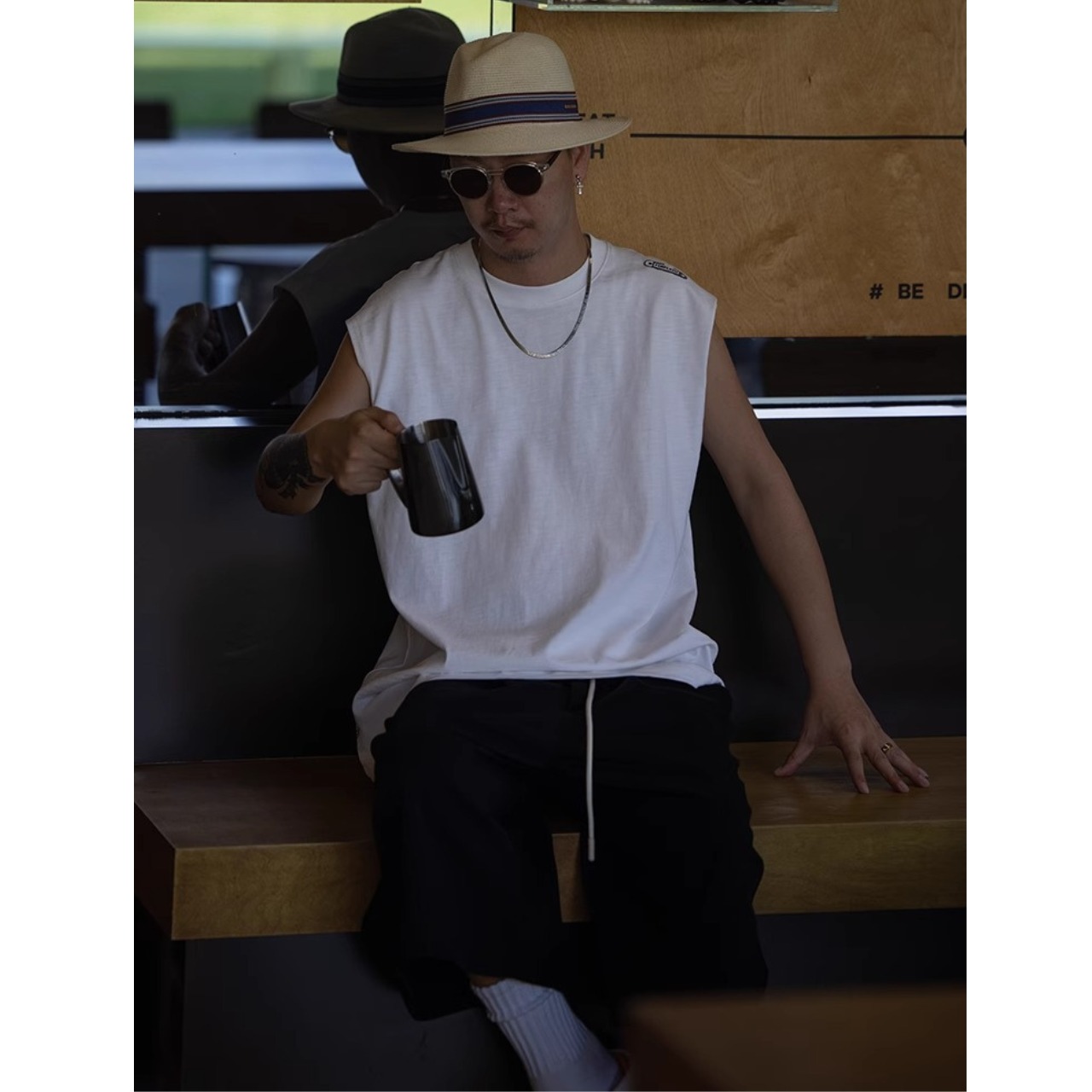 Minimal graphic muscle tank 0941 - 8