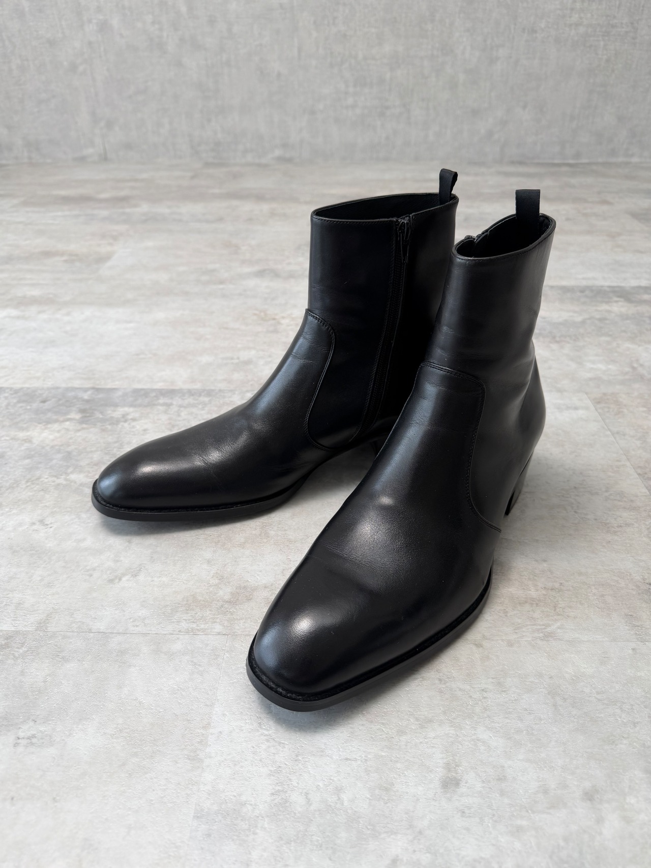Smooth Side Zip Boots