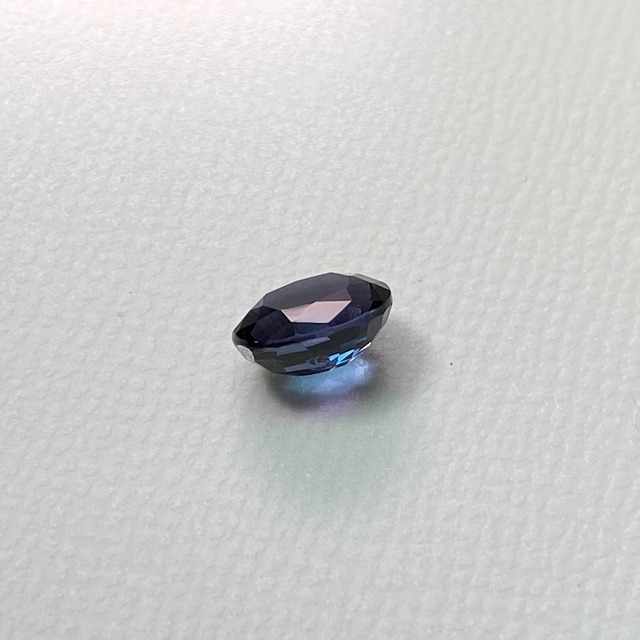 ⁂天然⁂　◇カラーチェンジガーネット◇　1.49ct 　ＡＡＡ　ベキリーブルー