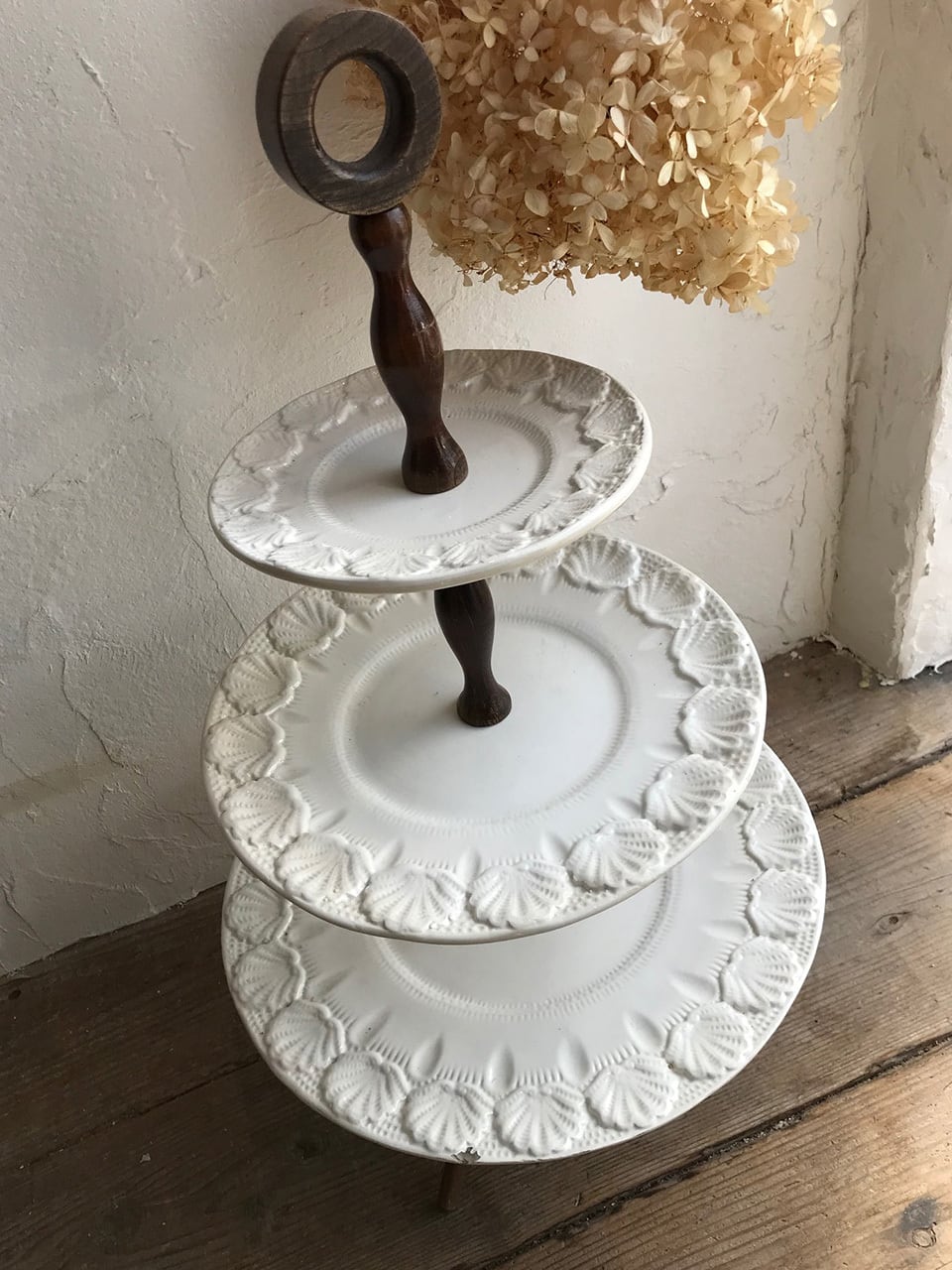3段 ケーキスタンド 陶器 | Brocante de La Cocotte （フランス