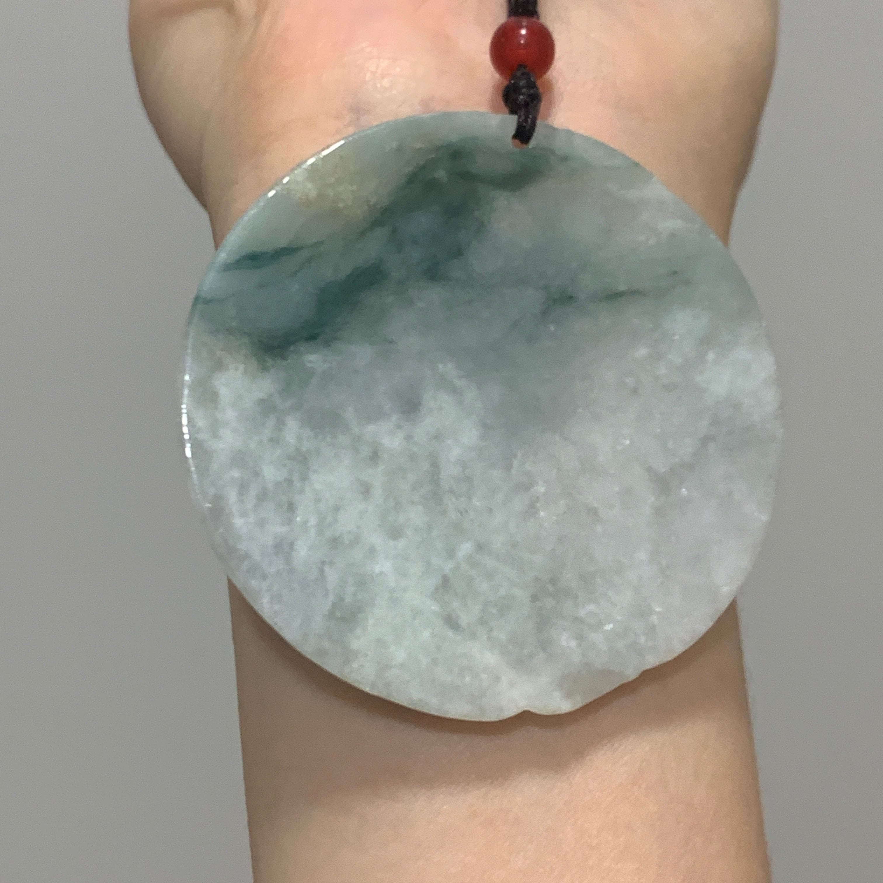 本翡翠 ネックレス 金蟾 ミャンマー産 ヒスイ A貨 鮮緑 陽緑 縁起物 金運