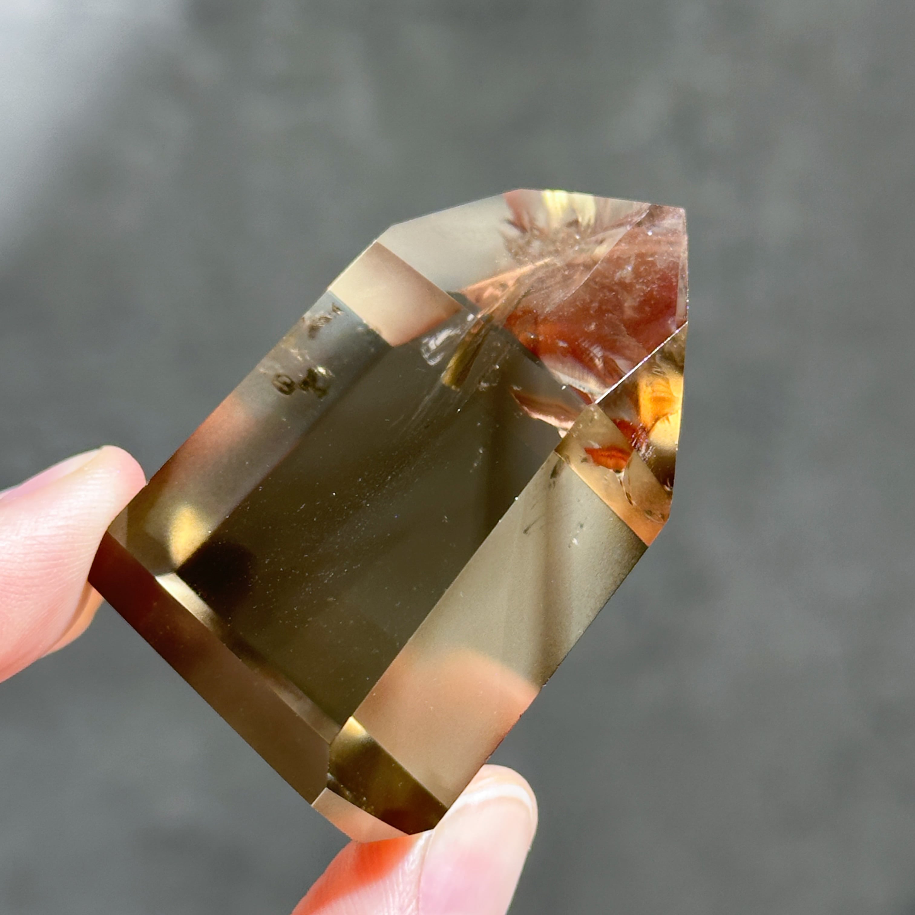 ファントム◎シトリン（黄水晶） タワー 75◇ Citrine ◇ 天然石・鉱物