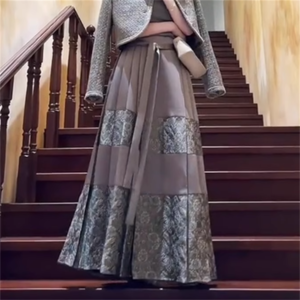 【送料無料】 スカート ロングスカート Aライン フレア 異素材切り替え ドッキング ハイウエスト 薄手生地 かわいい 大人可愛い 大人女子 こなれ感 シンプル カジュアル 大人 上品 おしゃれ お洒落 ラフ コンサバ エレガント 無地 花柄 春 20代 30代 40代 レディース 女性 デート お出かけ お茶会 女子会 休日 演奏会 授業参観 着回し プチプライス デイリーユース 普段使い オルチャン 韓国系 ファッション マキシ リボン 定番アイテム 着痩せ インスタ映え グレー