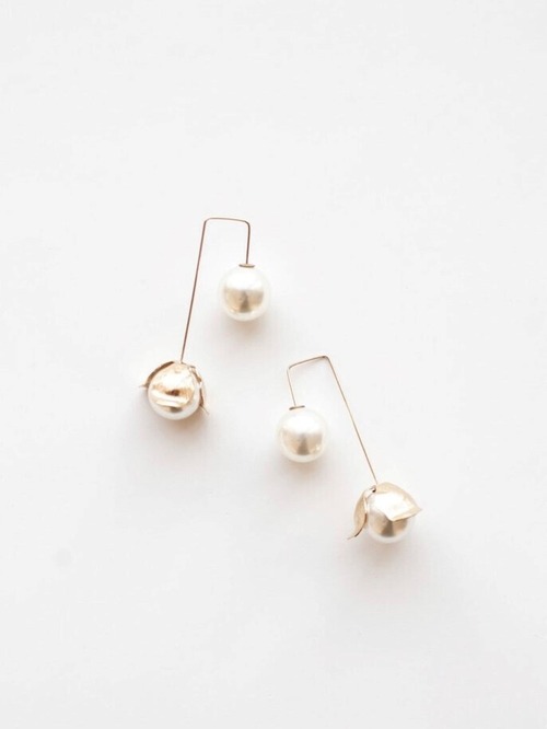 レンタル　a.b.ellie　エイビーエリー　Bardot Stem Drop Earrings  ピアス