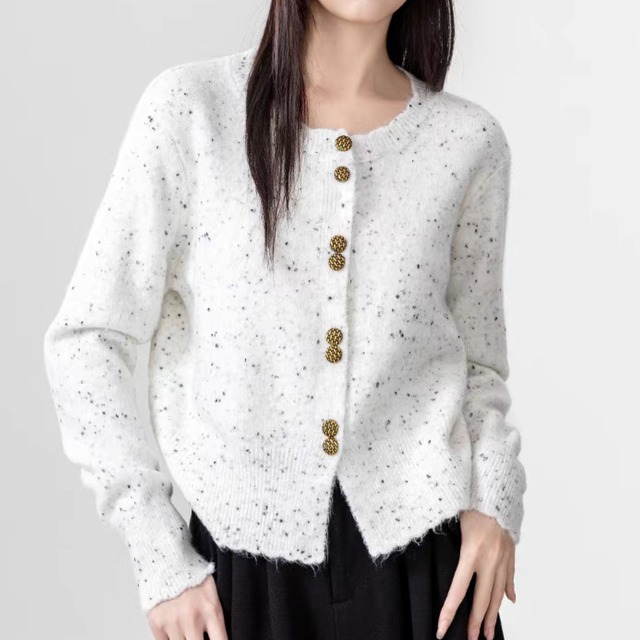 ショート丈　ラウンドネック　セーター　 AL00001