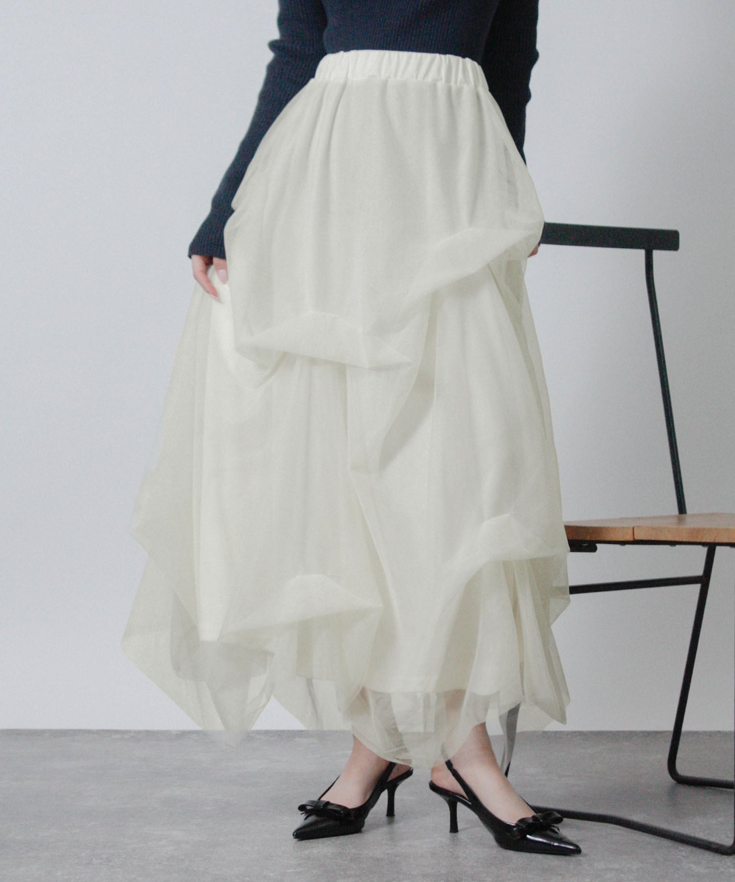 ソフトチュールメニータックスカート