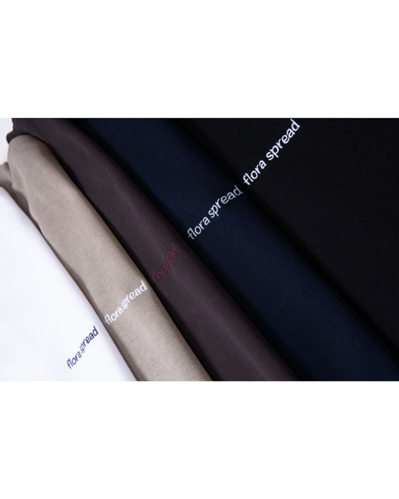 ロゴ刺繍クルーネック長袖Tシャツ S0667