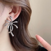 アーティスティック スタッドピアス 90032