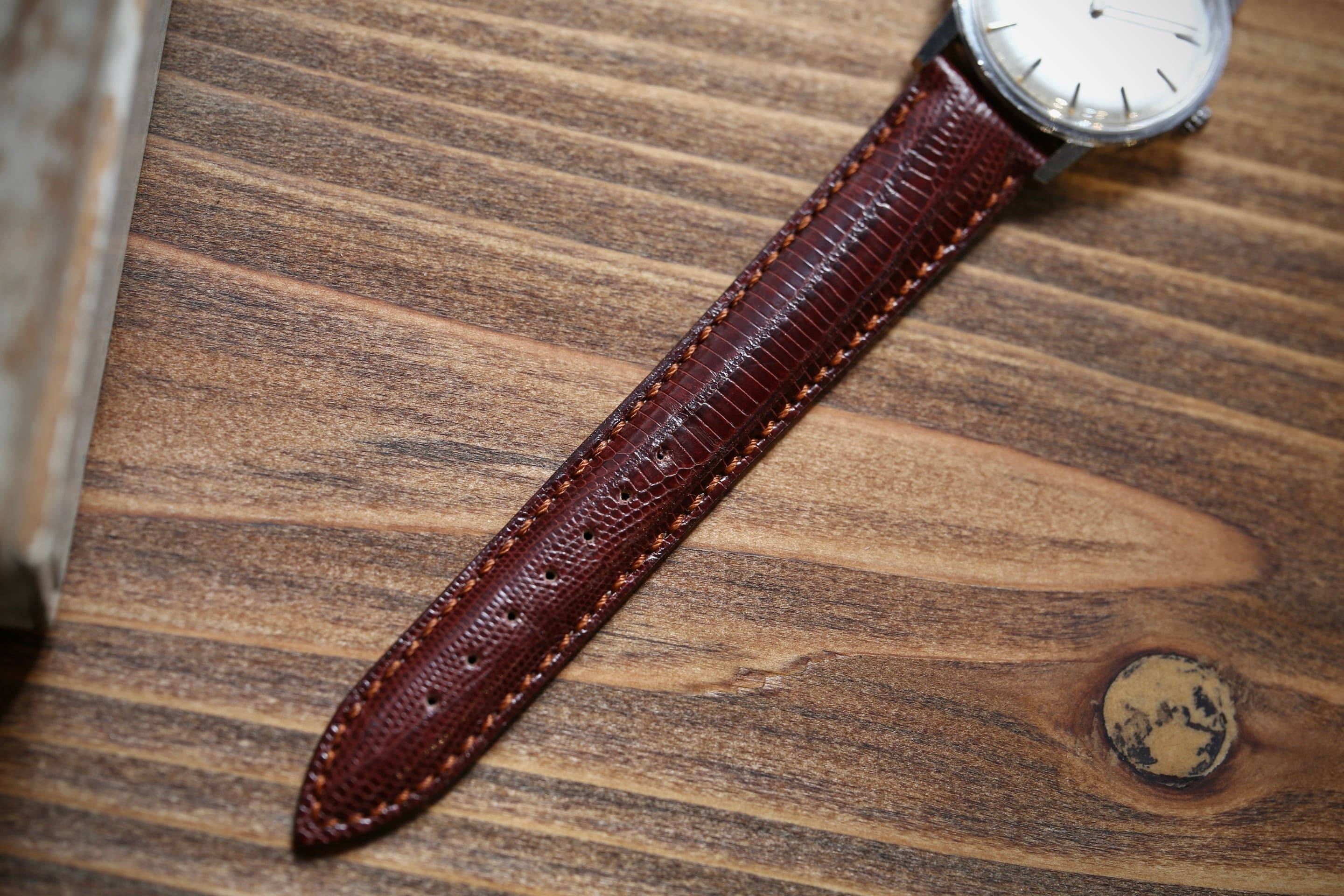 大幅値下げ！OMEGA 自動巻き時計 ホワイトダイヤル ブラウンレザー OMEGA】 1965 シーマスターオートマチック ホワイトヘアラインダイヤル