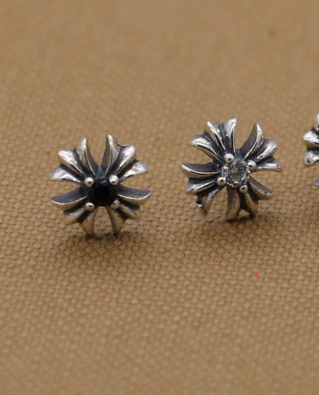 s925刻印 クロスピアス 両耳用☆即決大歓迎！ 片耳も販売OK！ ユニ 