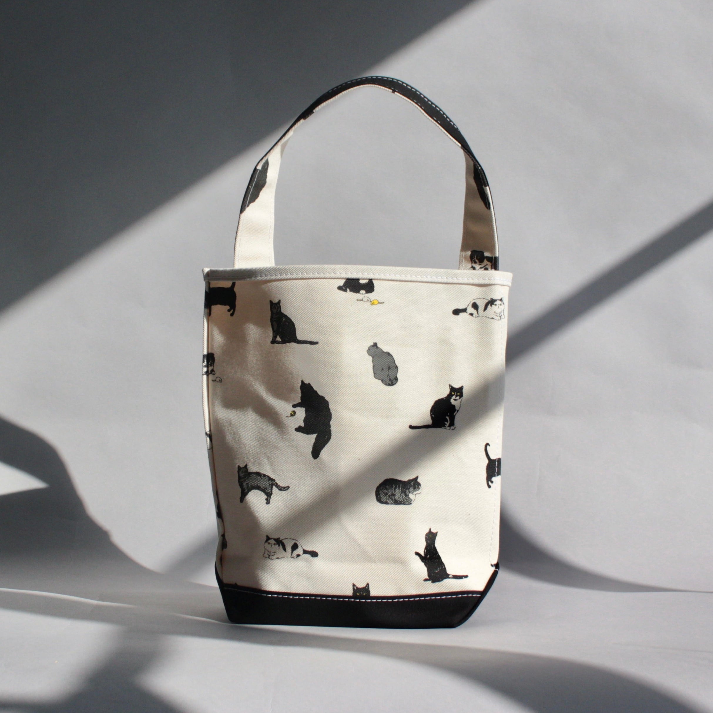 BAGUETTE TOTE SMALL PRINT（CAT）/TEMBEA | OFFA LIVING