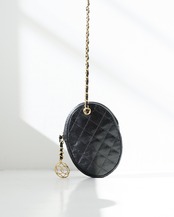 〈CHANEL〉Chain shoulder bag