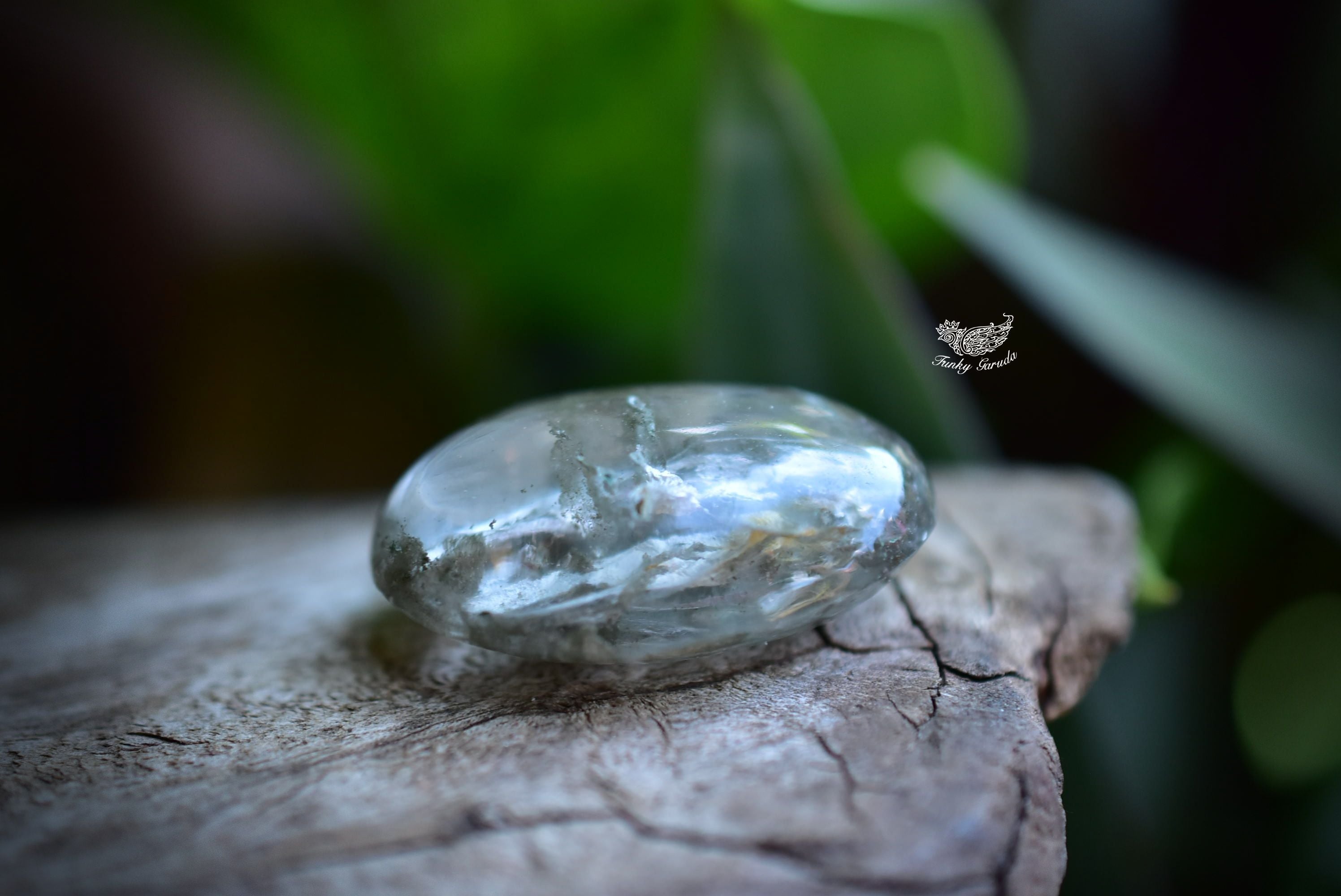 白銀☆ホワイトガーデンクォーツ ルースs154 | Funky garuda Stone