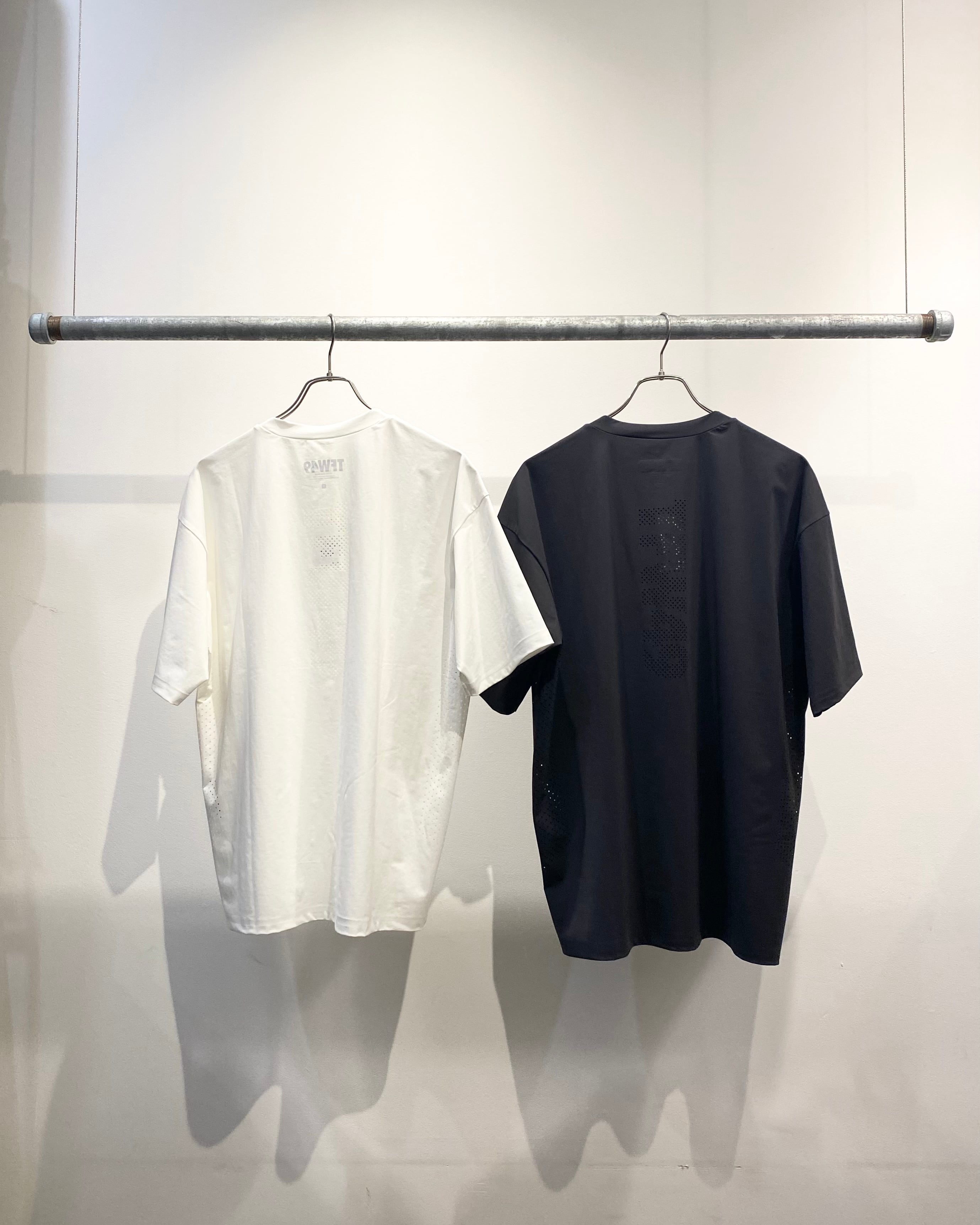 TFW49】《MEN'S》PUNCHED MESH SLIM FIT CREW NECK T | Sandy GOLF