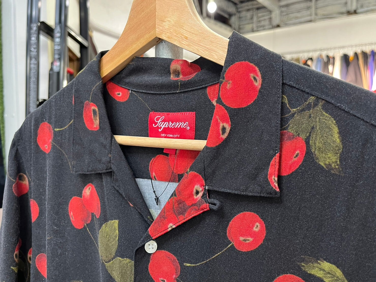 Supreme CHERRY RAYON SS SHIRT BLACK XL 