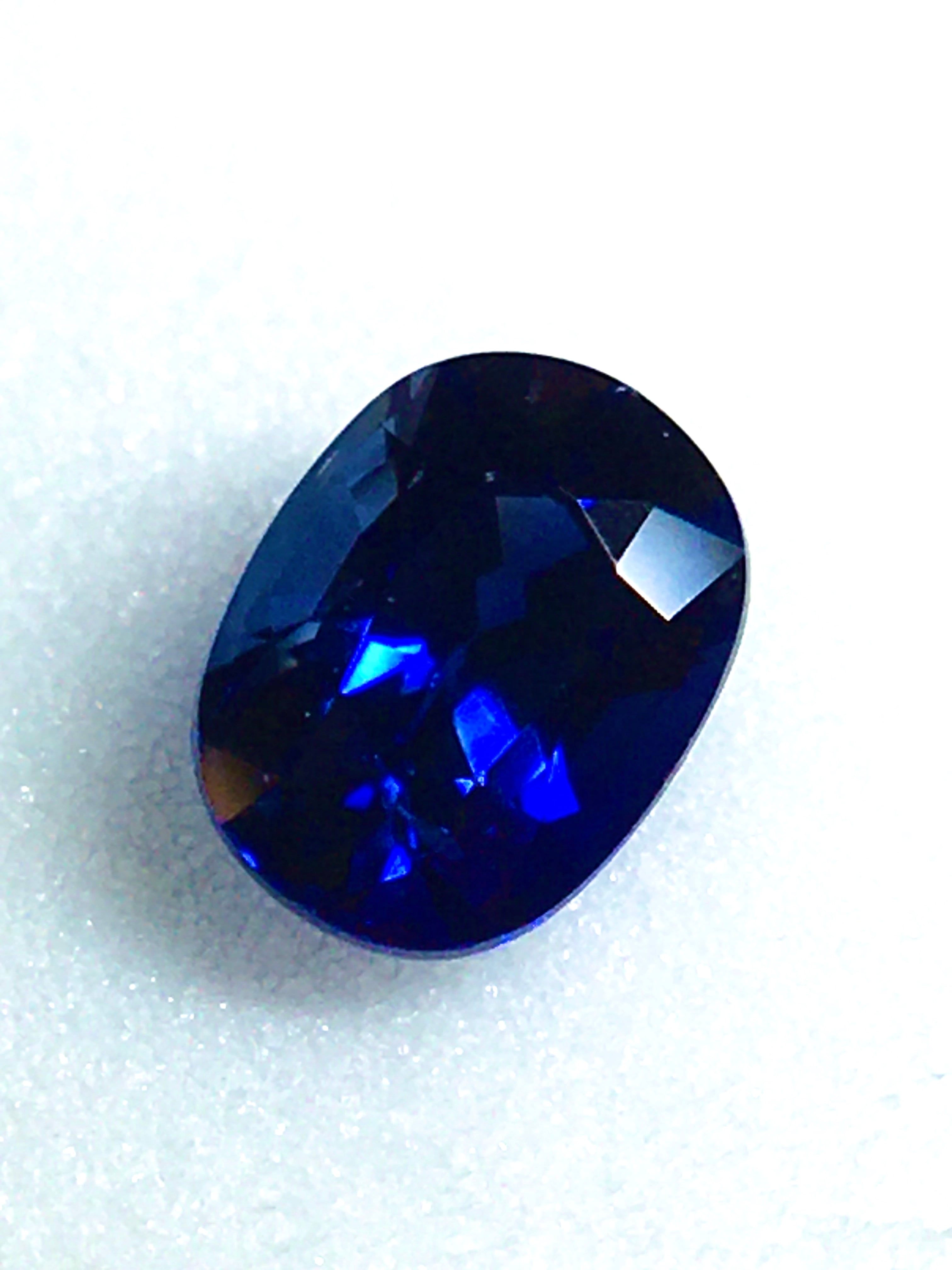 吸い込まれそうな深い青 0.3ct UP 天然 ロイヤルブルーサファイア ルース | Frederick’s Gems&Jewelry powered  by BASE