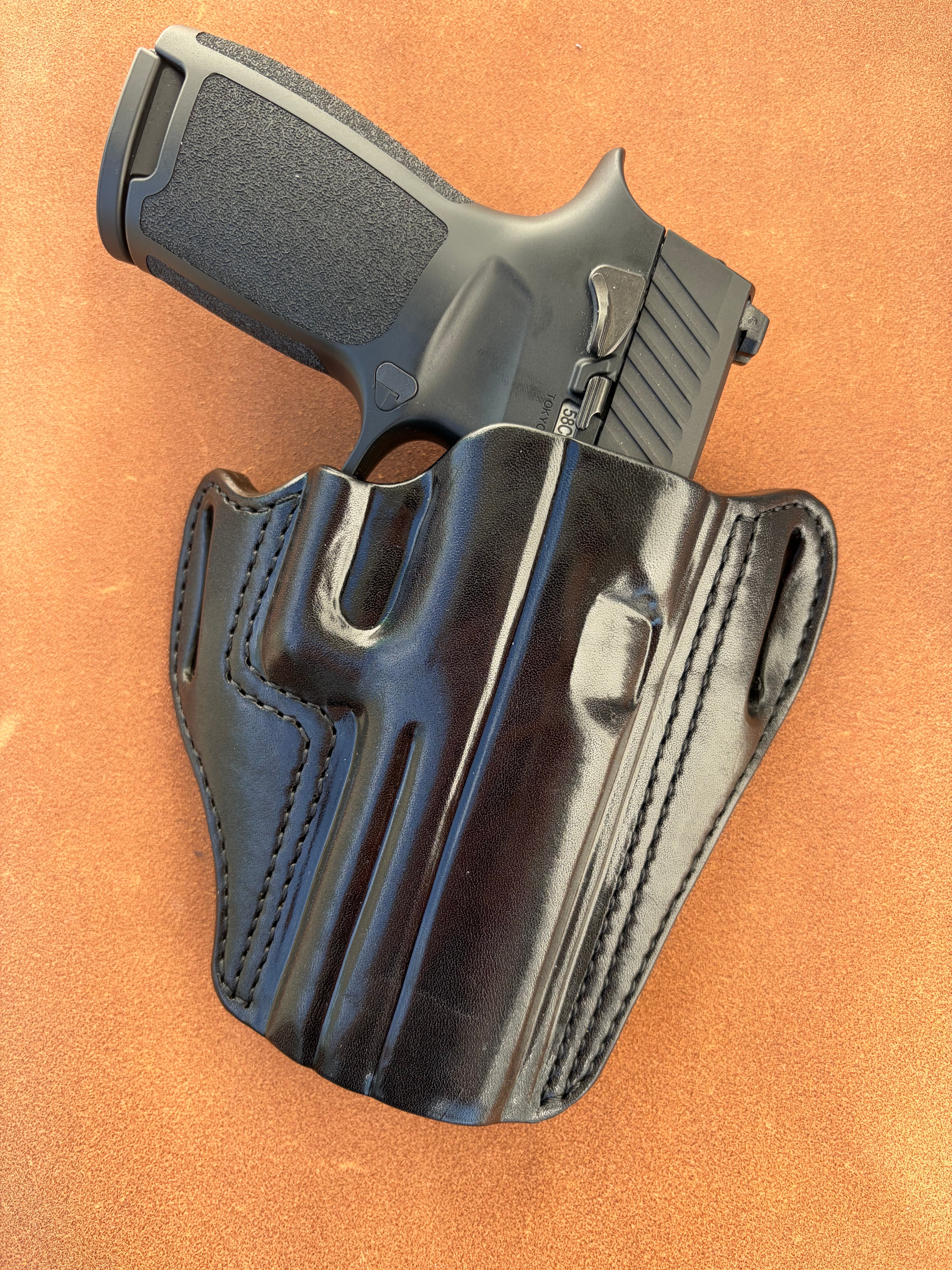 東京マルイ P320 ヒップレザーホルスター | 黒沼興業