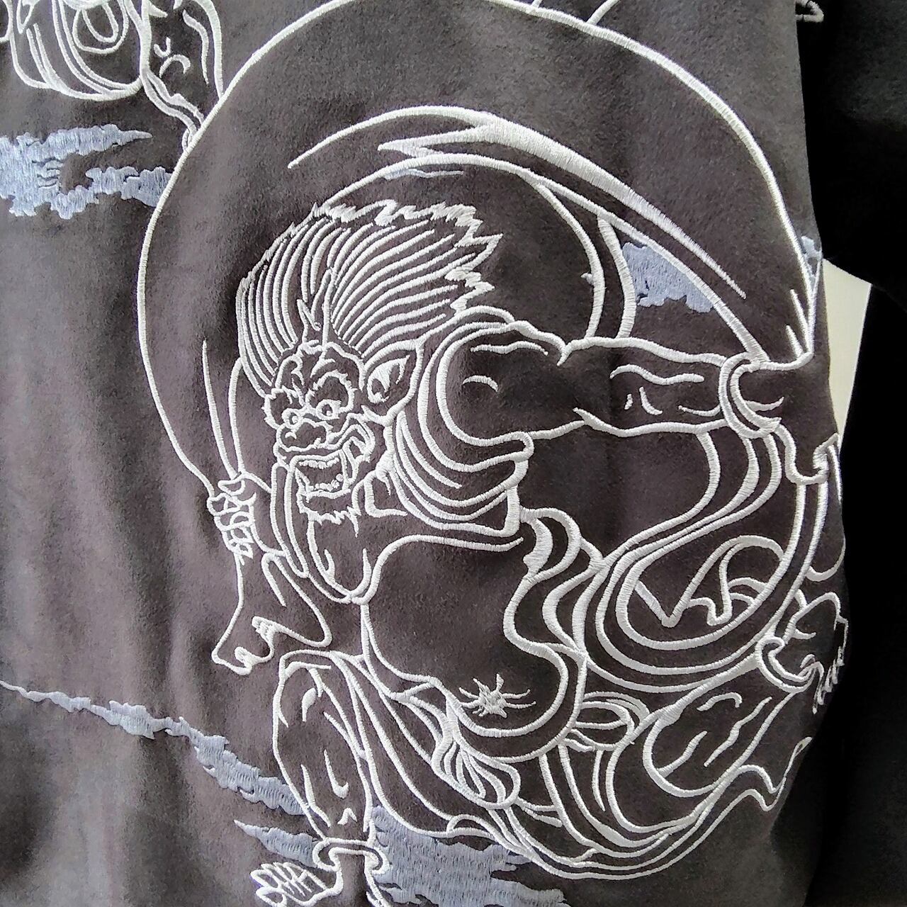 和柄長袖Tシャツ 風神雷神刺繍 XXL 絡繰魂 Japanese pattern