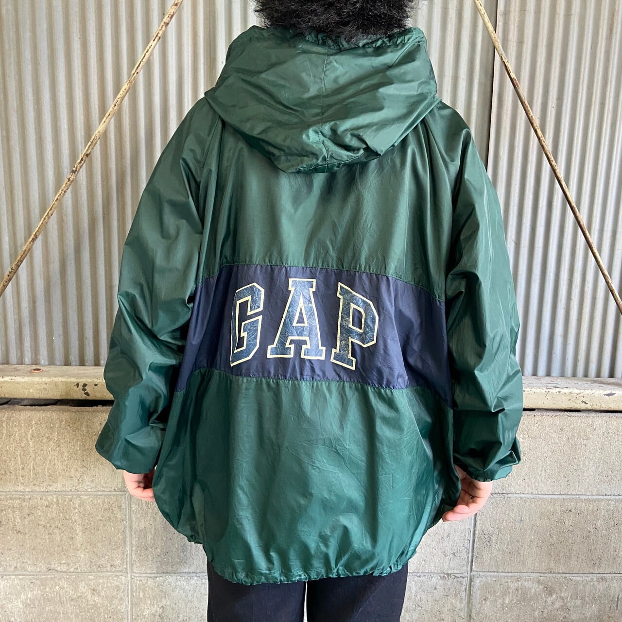 ビッグサイズ 00年代 OLD GAP オールドギャップ バックロゴ プリント ナイロン アノラックパーカー メンズXL 古着 00S ヴィンテージ  ビンテージ ハーフジップ グリーン ネイビー 緑色 紺色 大きいサイズ【ナイロンジャケット】 | cave 古着屋【公式】古着通販サイト