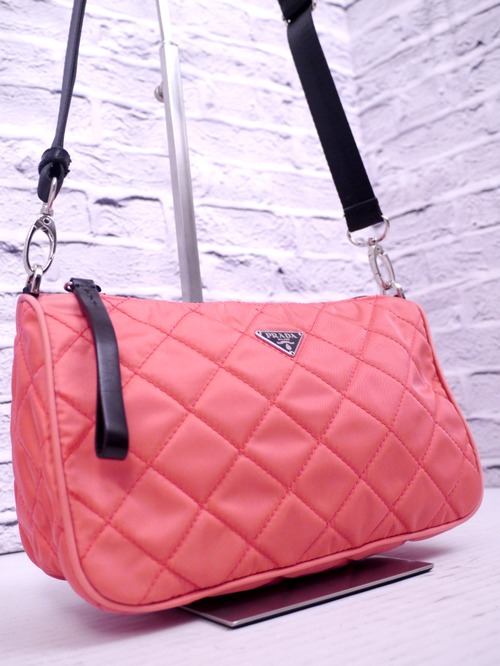 美品◆PRADA プラダ キルティング テスートナイロン クロスボディ ショルダー バッグ カメラ バッグ ポーチ ポシェット ピンク◆レアモデル