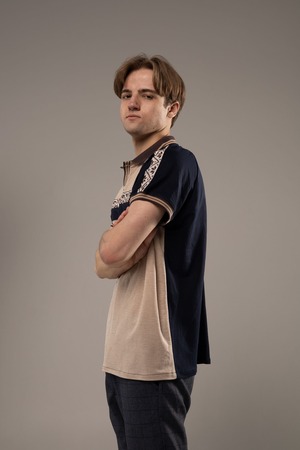 【男女兼用モデル】ウクライナ手刺繍ポロシャツ　Lサイズ