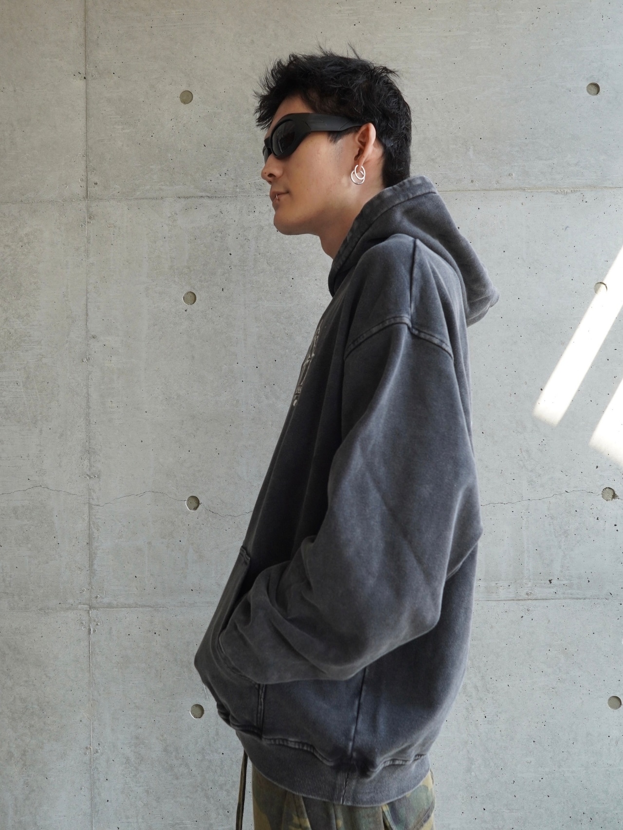 【LOVE KILLER】emblem logo hoodie