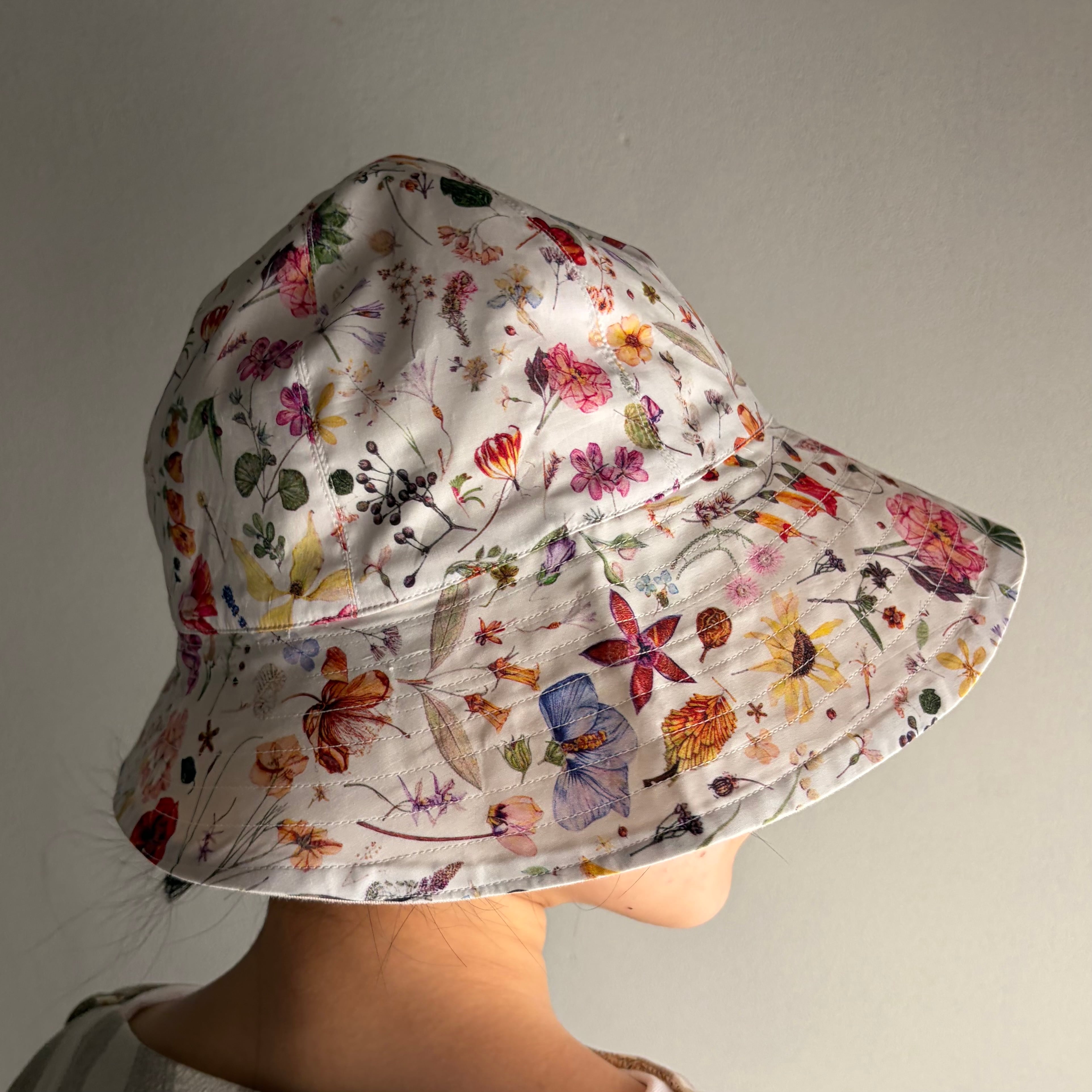 quitan／キタン REVERSIBLE BACKET HAT #6176016 FLORAL EVE | Routes