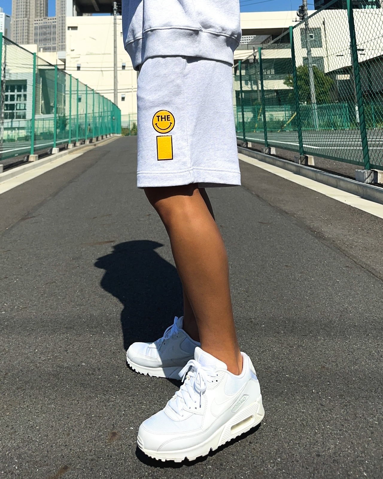 SMILEY LOOSE FIT SWEAT SHORTS - GRAY