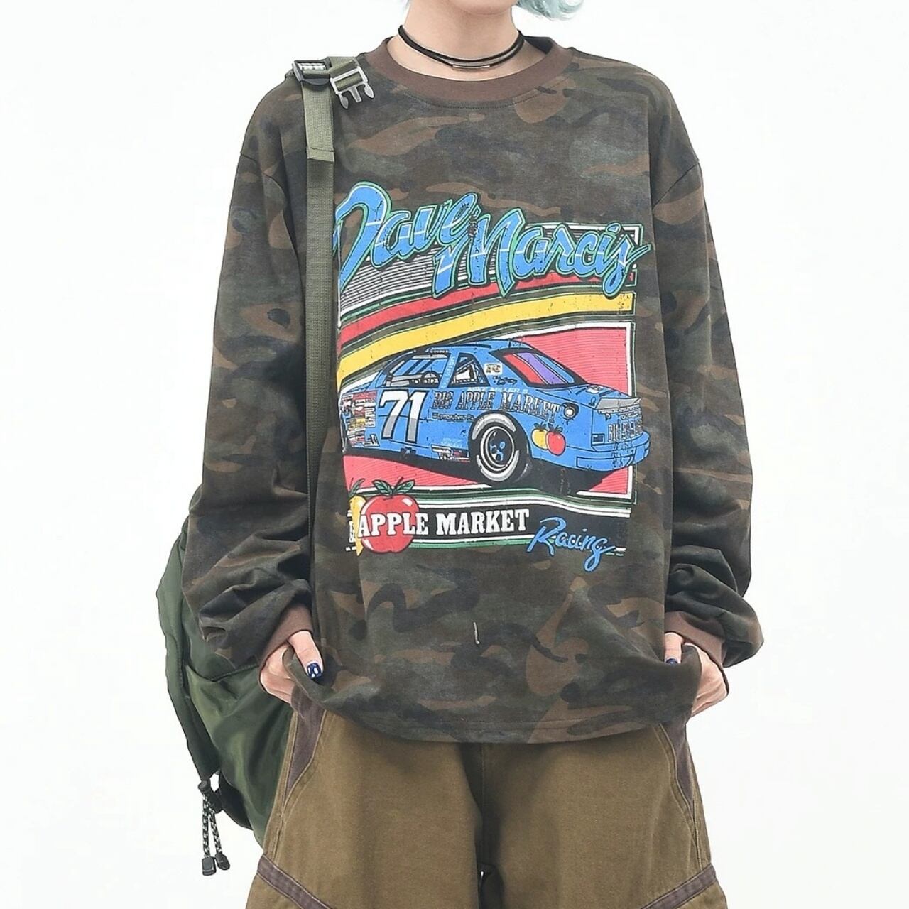 ヴィンテージライクカモフラレーシンググラフィックTシャツ 1col R02635