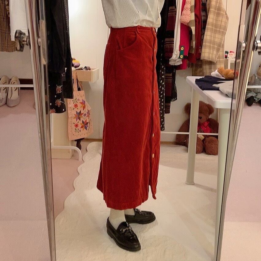 ATSUKI ONISHI / gold bear button red long skirt