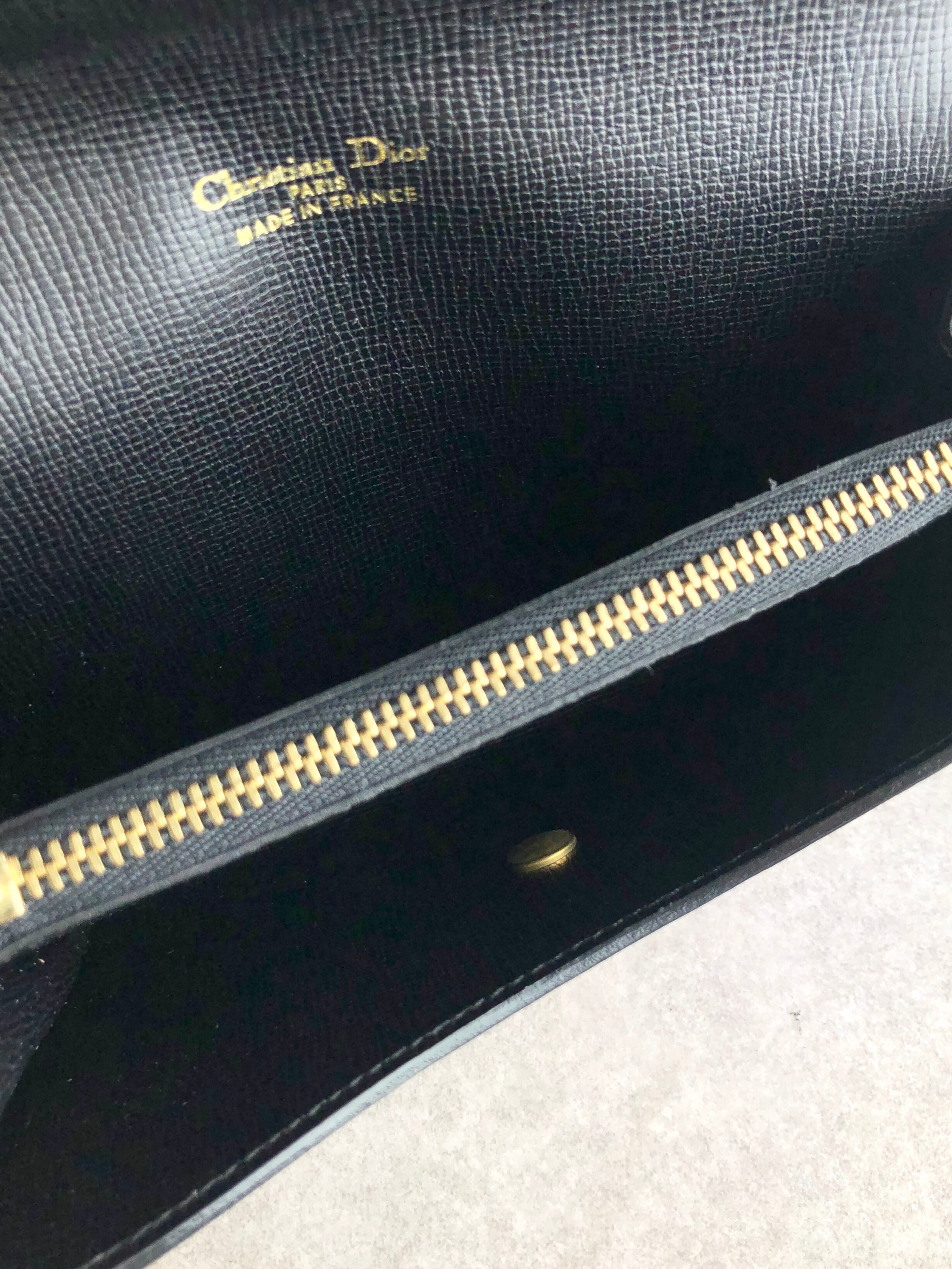 クリスチャンディオール　ショルダーウォレット　ビンテージ クリスチャンディオール ヴィンテージ レザー ショルダーバッグ