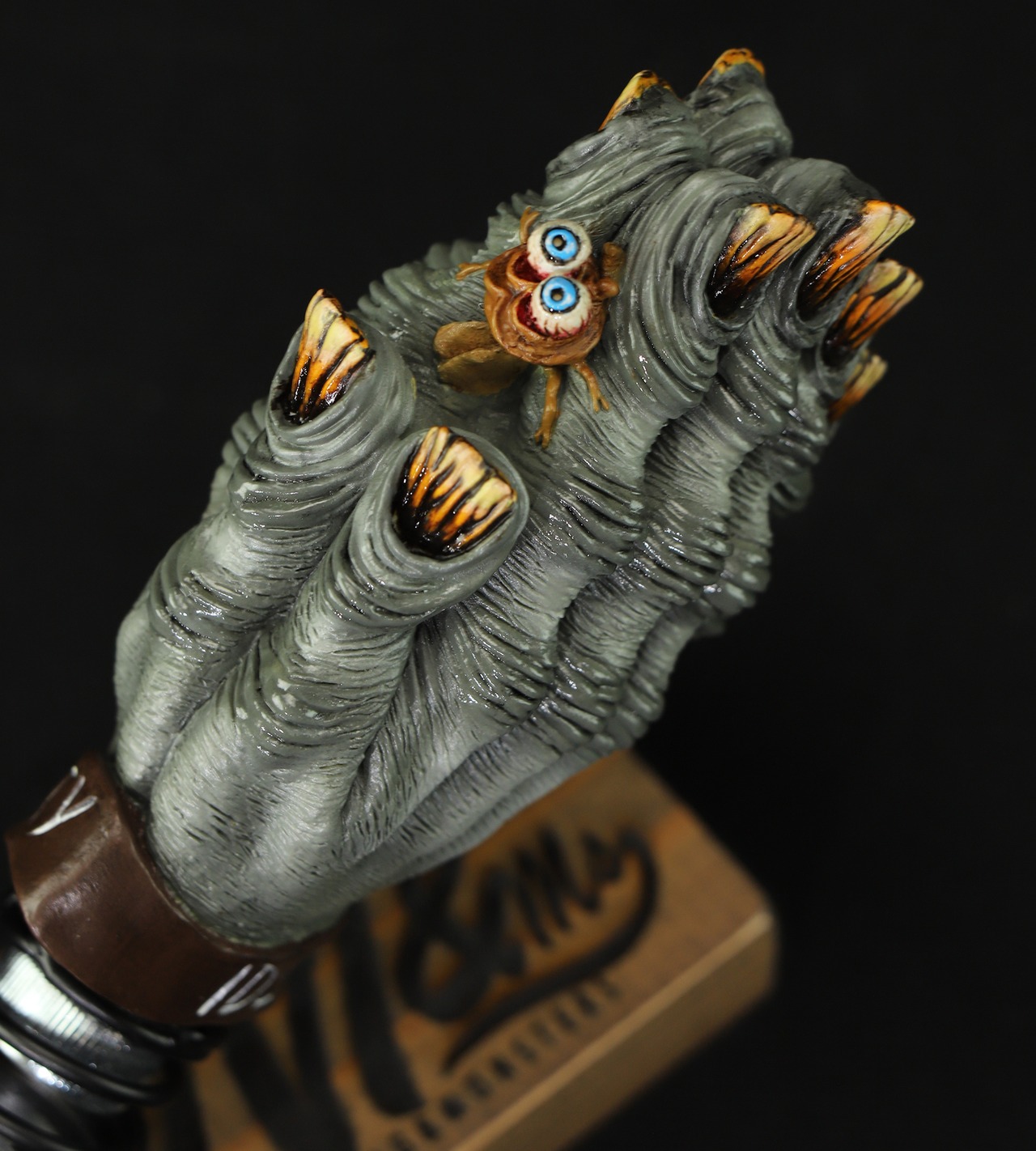 PRAY OR NOT - Dashboard Accessory /Gargoyle Black
