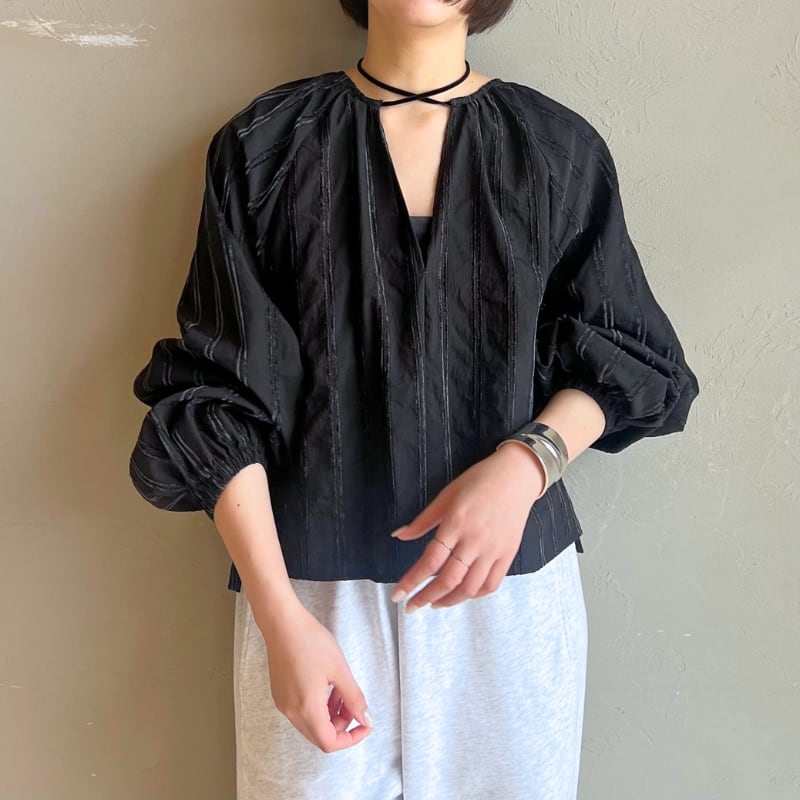 【 CLOCHE 】ジャガードストライプブラウス