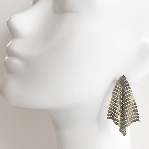 Metal mesh earring B-090