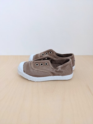 Deck Shoes (Beige)  /  Cienta