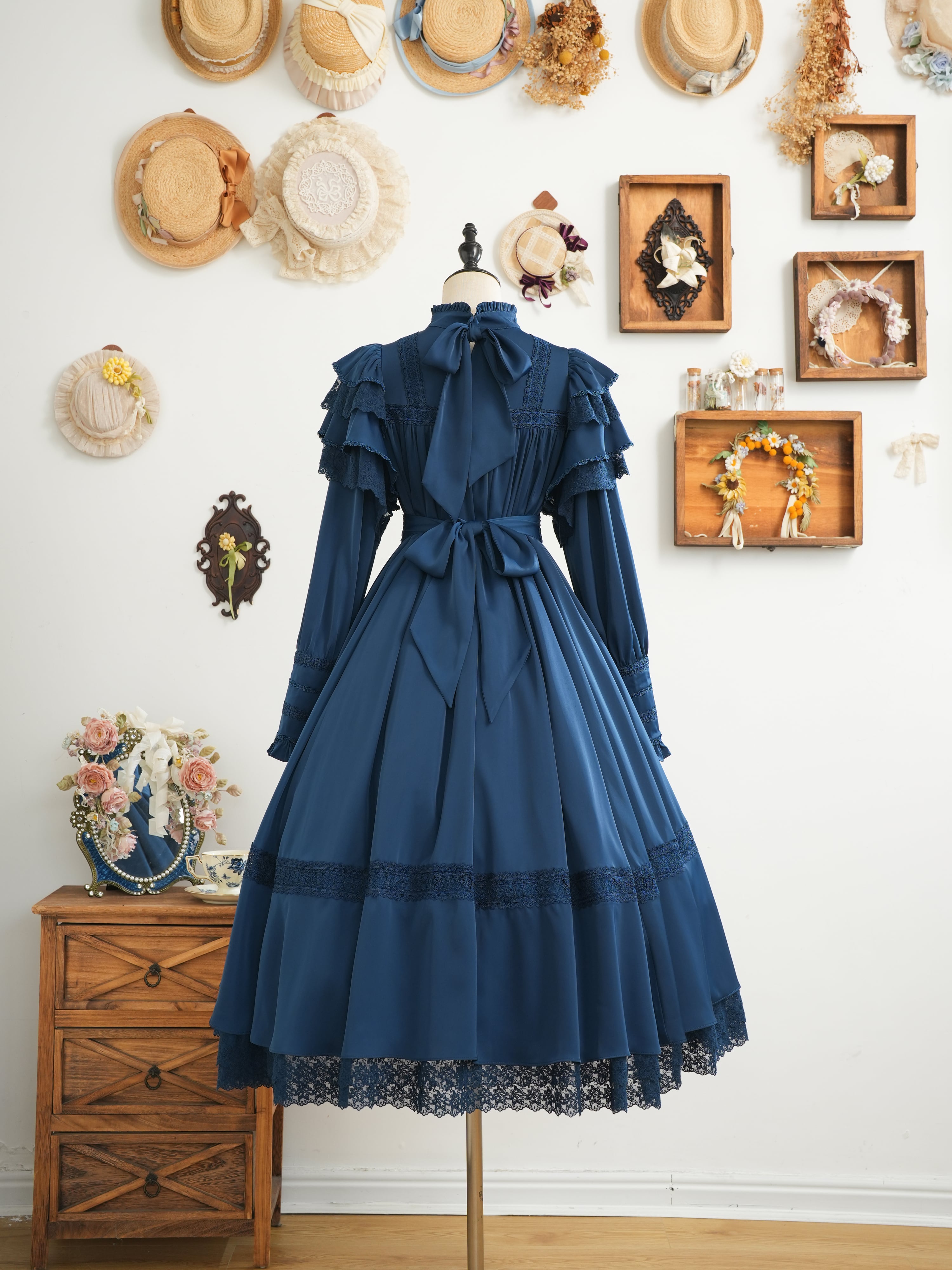 大阪店先行販売】リリアンヌ姉妹 ビビッドカラーワンピース