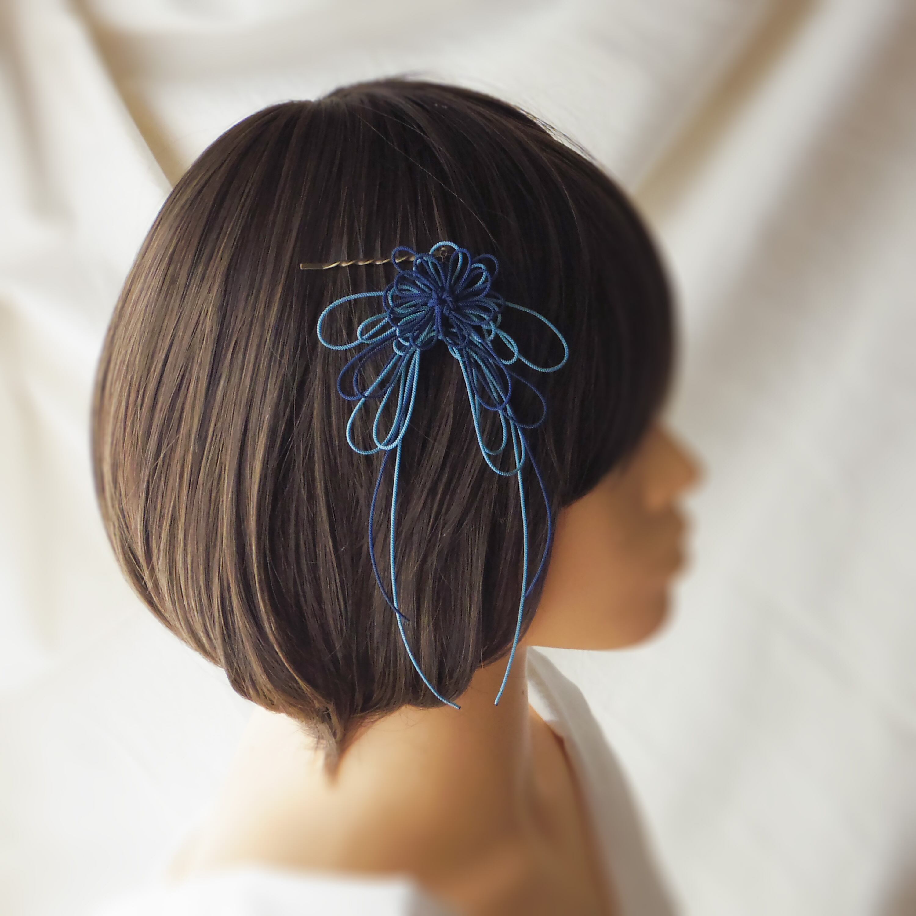 飾り結びヘアピン「映り、そよや」(濃青×縹)【軽量快適】ショートヘアも簡単和風アレンジ。