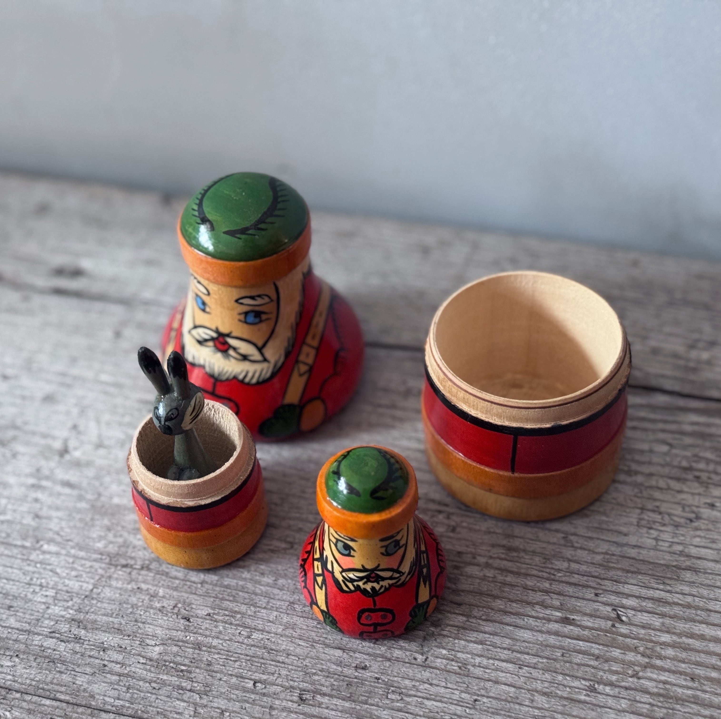 サンタクロースのマトリョーシカ／ロシア | 白鳥座雑貨店