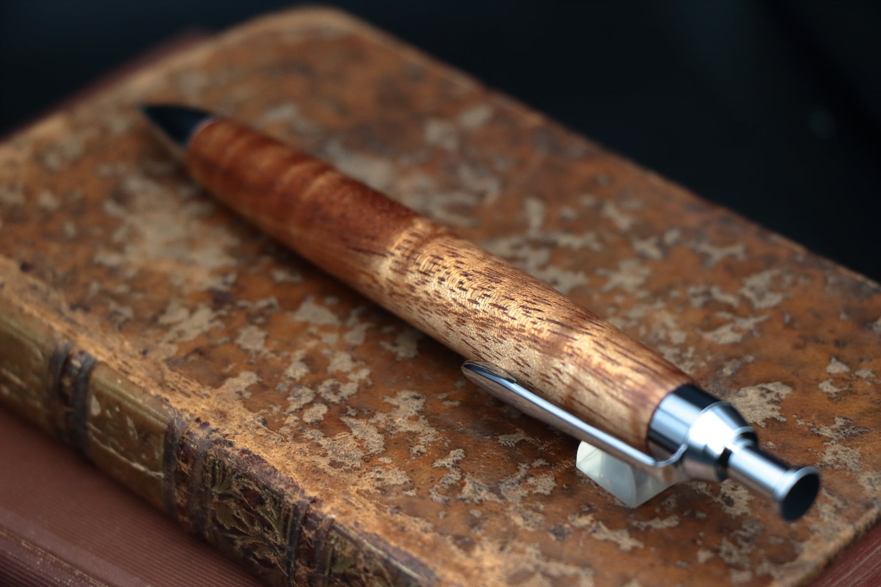 神が宿る木 ハワイアンコア カーリー 縮杢・Pencil 0.5mm」木軸