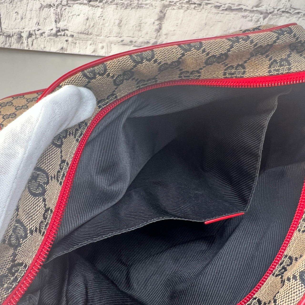 GUCCI グッチ   GGキャンバス ショルダーバッグ レッド A-10521