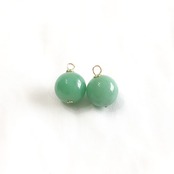 K14gf フープピアス 若草色チャーム（チャーム取り外し可能）A貨翡翠 jd_mm1040