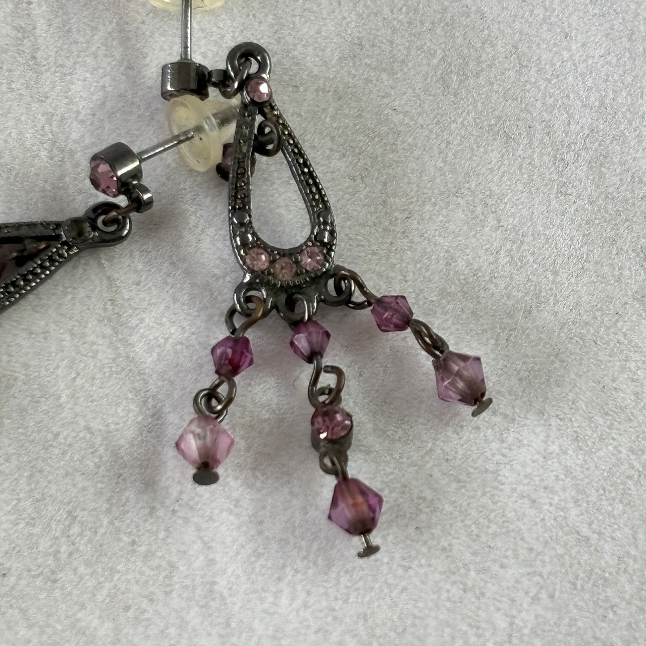 ピアス 藤色のカットビーズ・ラインストーン アンティーク調 12ACcm6