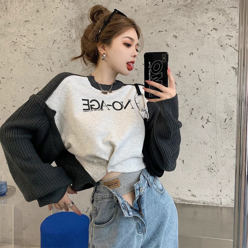 スウェットシャツレディースショートフェイクツーピースルーズデザインセンスニッチインタイドラウンドネックトップス2020年秋冬新作 ブラックストロベリース97909108536