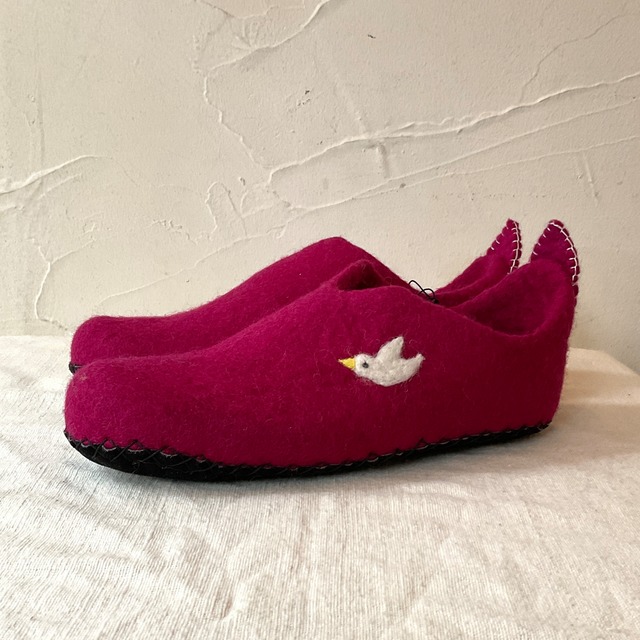 【ネパリ・バザーロ】フェルトのルームシューズ(ダークピンク)