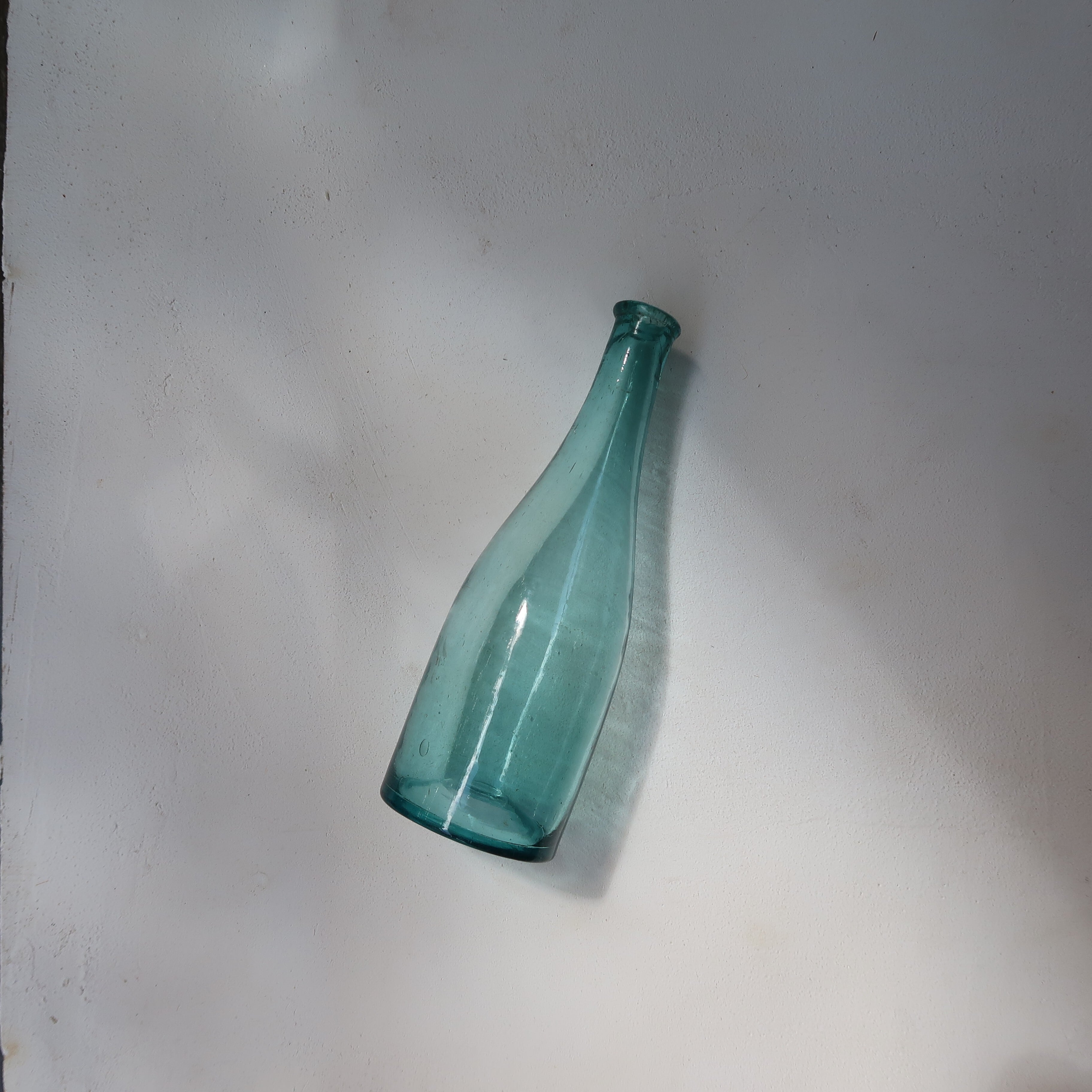 ブルーの空き瓶 | SUISUI