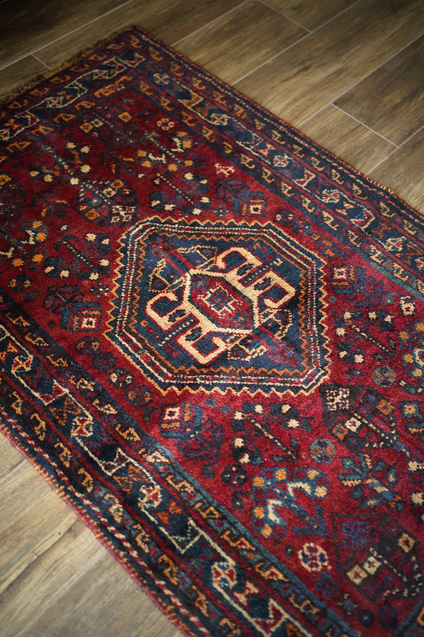 カシュガイシラーズヴィンテージラグvintage rug