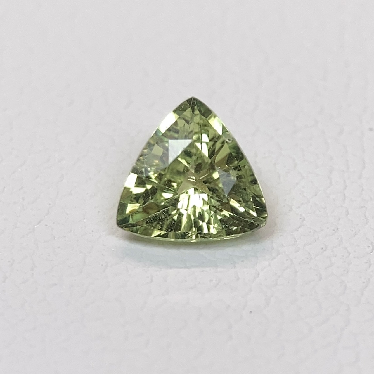 おにぎり サファイア  トリリアントカット 約5.0mm*2.6mm r-0330