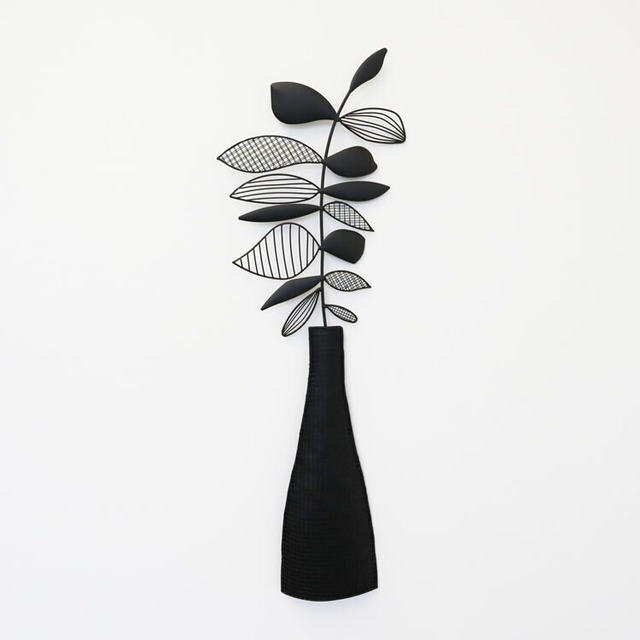 【インテリアアート】立体壁飾り・花瓶の植物ブラック